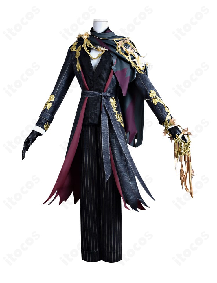 リッパー（ジャック）夜来香コスプレ衣装の側面ビュー。コートのラインと肩飾りの厚み、パンツのフィット感を表示。