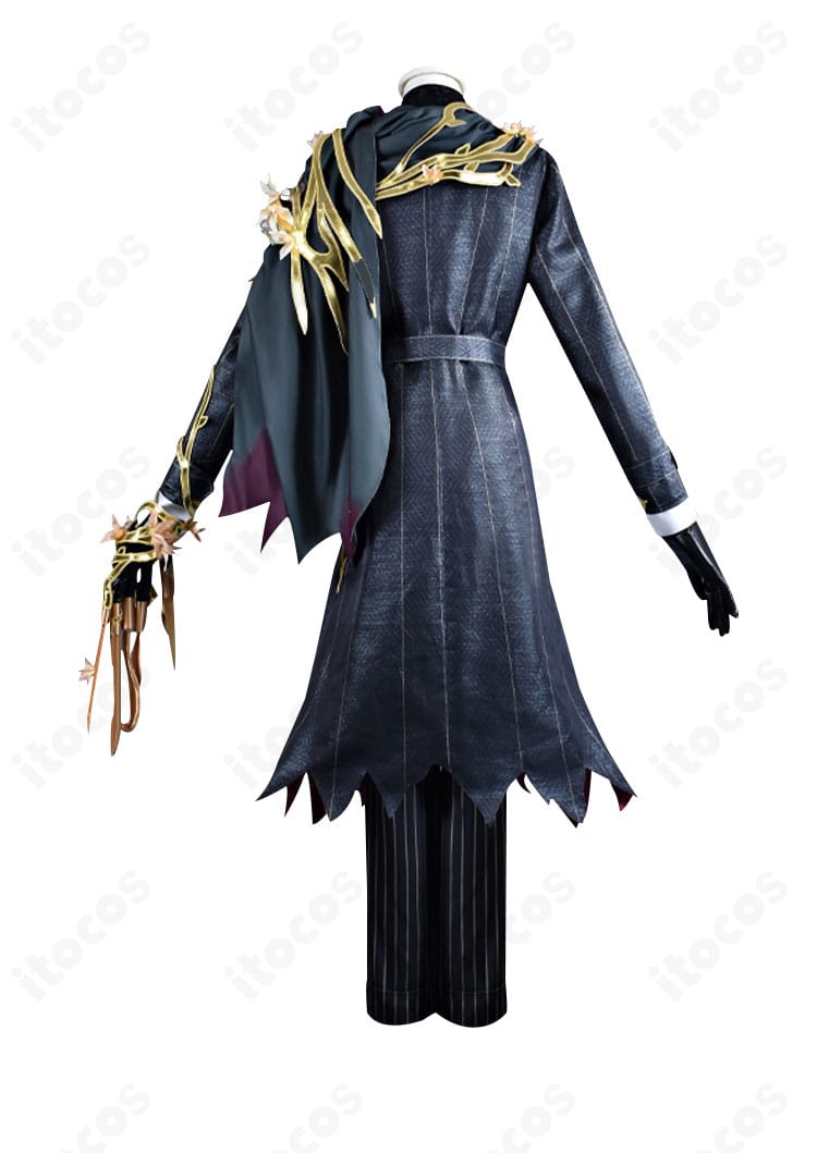 リッパー（ジャック）夜来香コスプレ衣装の背面詳細。コートの後ろ姿とベルト位置、裾の広がりを確認可能。