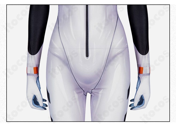 手袋ディテール。手首から指先までのフィット感とアクセントカラーを確認可能。