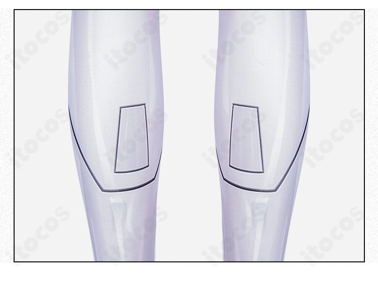 太腿背面のディテール。後ろ脚部の切替ラインと密着感を確認できる。