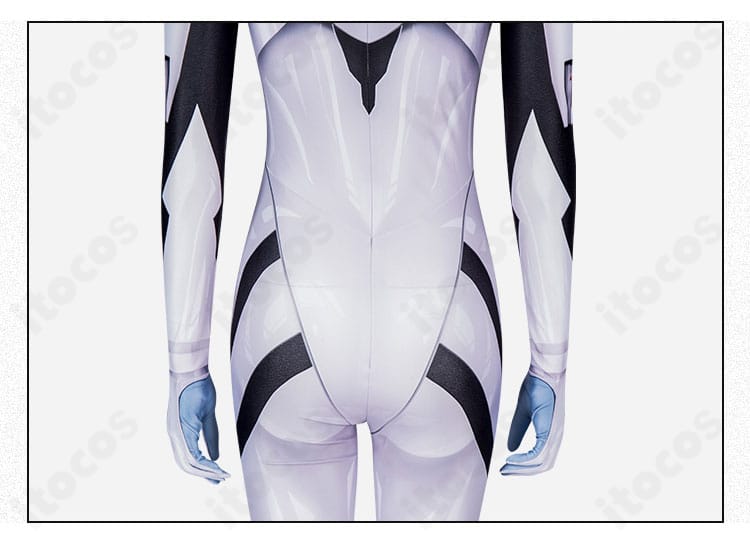 ウエスト部分の装飾ディテール。カーブラインと配色のコントラストでシルエットを強調。