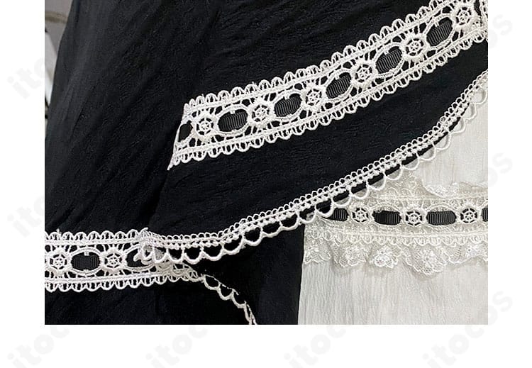 スカート装飾のアップ。朝比奈まふゆ衣装の立体感ある仕上がり