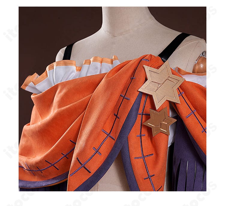 鏡野七罪 コスプレ衣装 胸元ディテール。装飾パーツと刺繍の作り込みを示したクローズアップ。