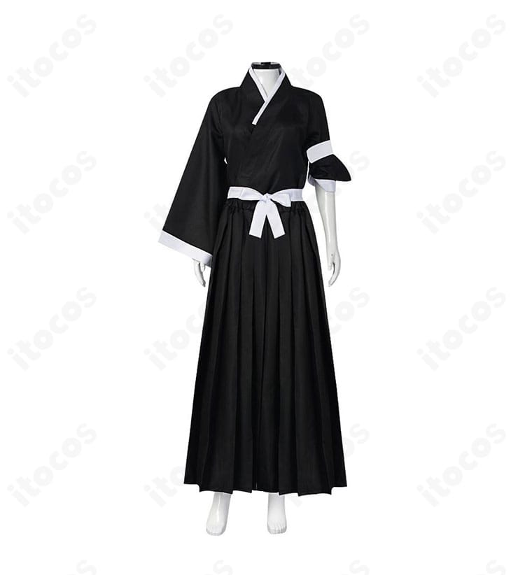朽木ルキア 死覇装コスプレ衣装の正面全体。黒の上衣と袴、帯のバランスが原作に忠実で、撮影映えする端正なシルエット。