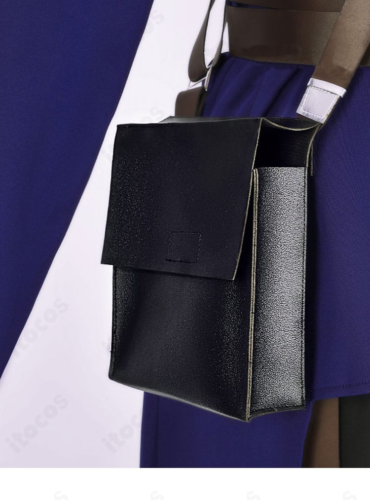 滌火ジェシカ衣装の腰ショルダーバッグ詳細。収納部と留め具の構造が分かる画像