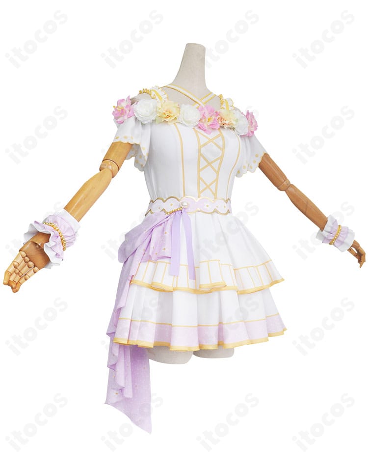 東條希「花の女神」衣装の側面。スカートのラインや腰飾りの位置、装飾の立体感がわかるアングルのディテール写真。