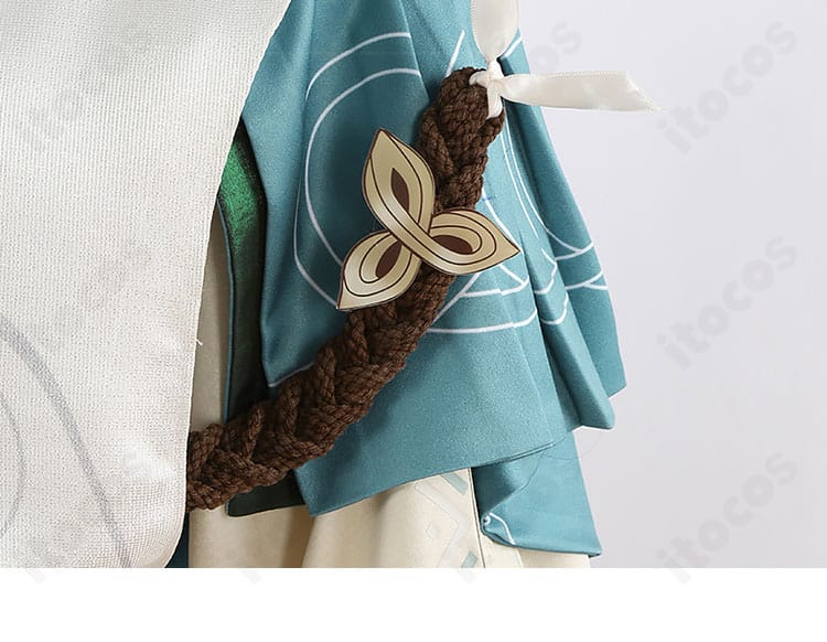 腕の装飾パーツ詳細。ブレスレット風パーツの立体感と留め具構造が分かる。