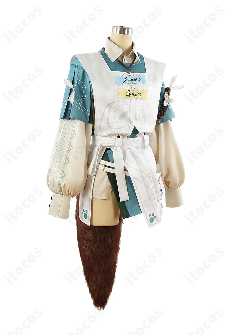 ガル コスプレ衣装の右側面。袖口装飾とベルト位置、レッグカバーの形状が分かる。