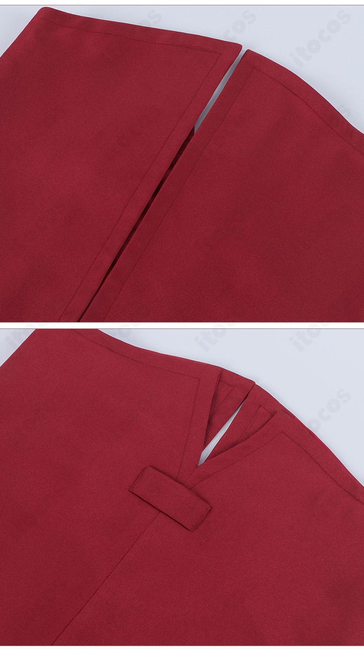 ベストの装飾ディテール拡大。ボタン位置と意匠の美しさを強調。