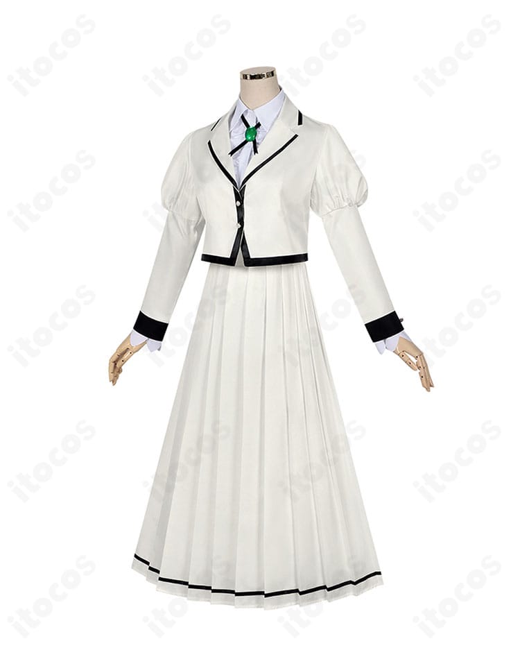 商品側面図。ブレザーのサイドラインとスカートのフレア感を示す角度。