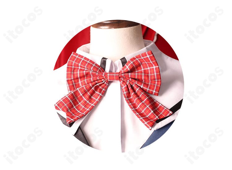 美浜学園制服の蝶ネクタイ装飾ディテール。結びの形とアクセントカラーの印象を近距離で確認。