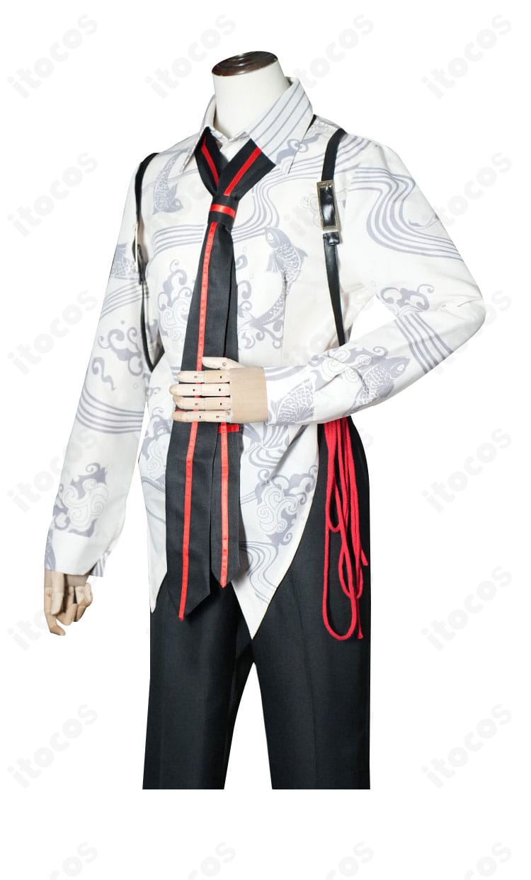 衣装内側の仕立て。裏地処理や縫製のきれいさ、縫い代始末を示すディテール写真。