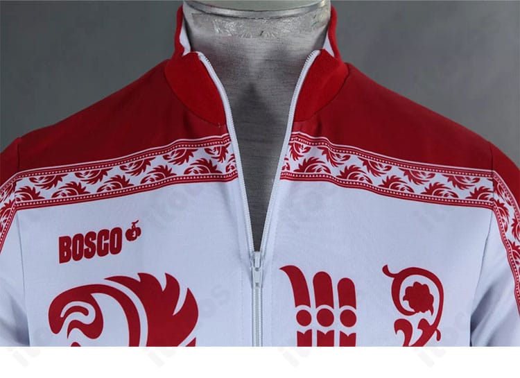 ヴィクトル・ニキフォロフ衣装のネックライン装飾詳細。アニメ設定に沿った配置と色味の再現を確認可能。