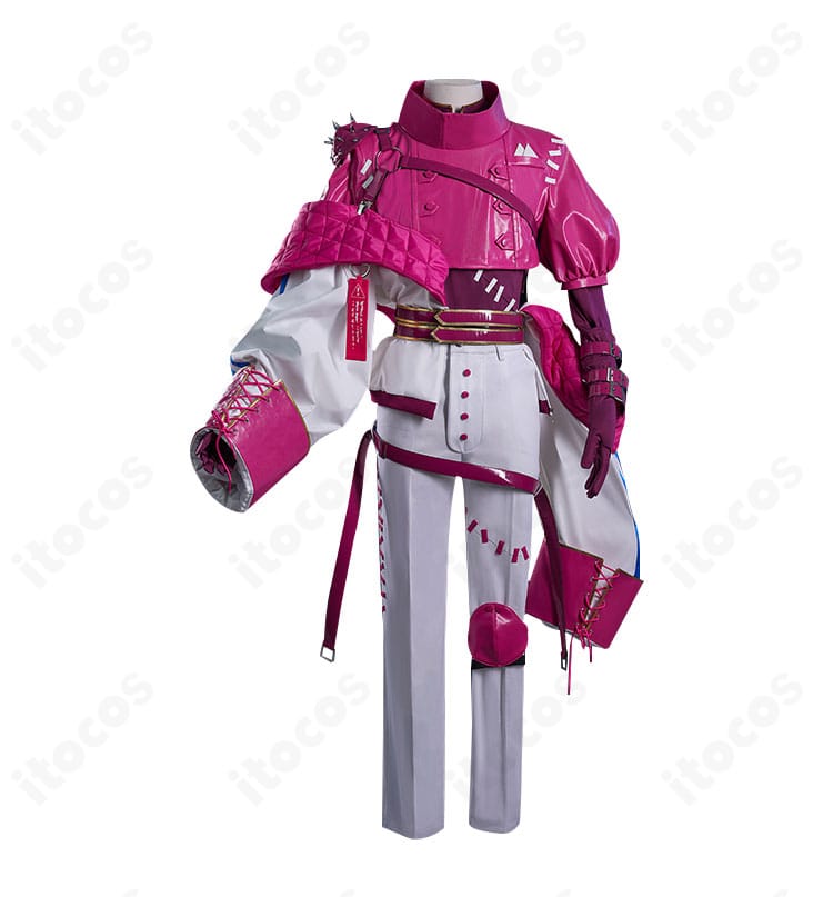 イソップ・カール衣装の正面全身。襟元からベルトまでの刺繍・装飾ディテールを明確に捉えた写真。