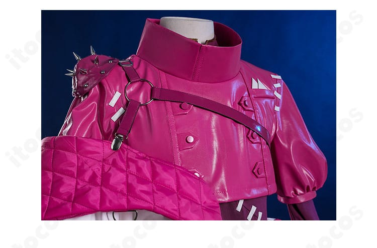 上衣（トップス）ディテール。刺繍と装飾のレイアウト、素材のマット感が伝わる画像。