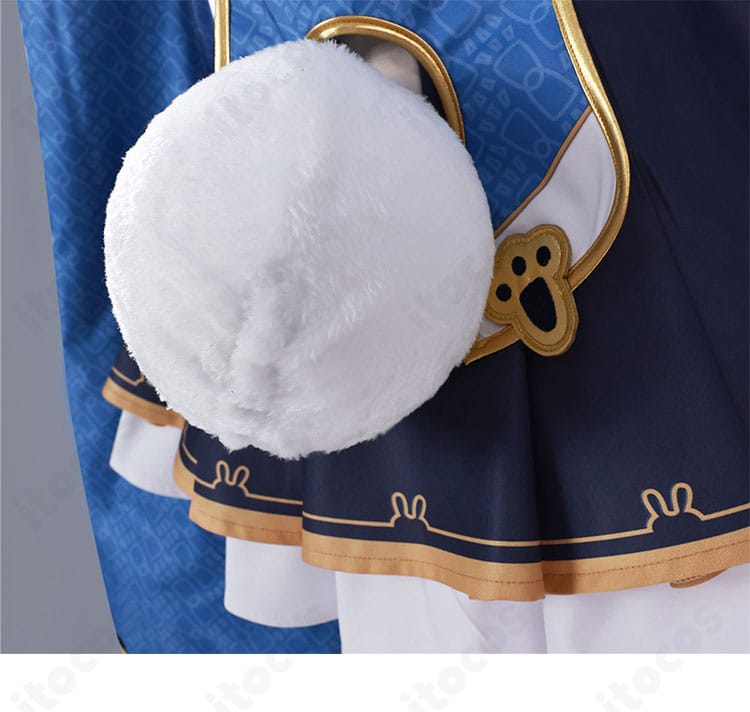 尾飾りのアップ。後ろ姿に動きを与える尾飾りの形状と取り付け部分のディテール