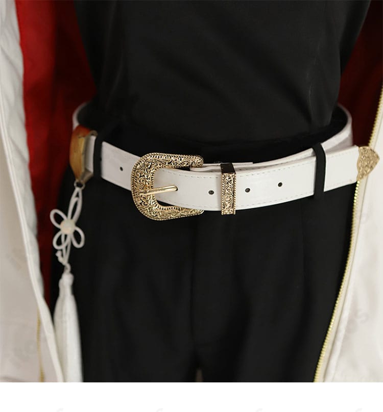 タオ 衣装の腰帯・腰飾りディテール。金具とストラップ配置を忠実に再現