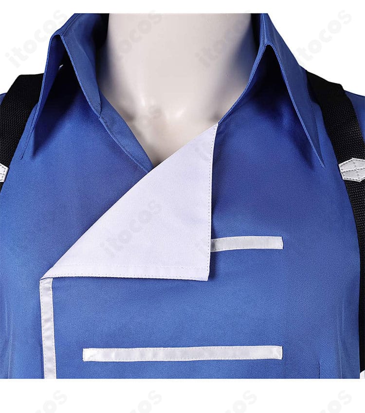 襟元の装飾ディテール。リヒターらしい重厚なモチーフと刺繍の質感