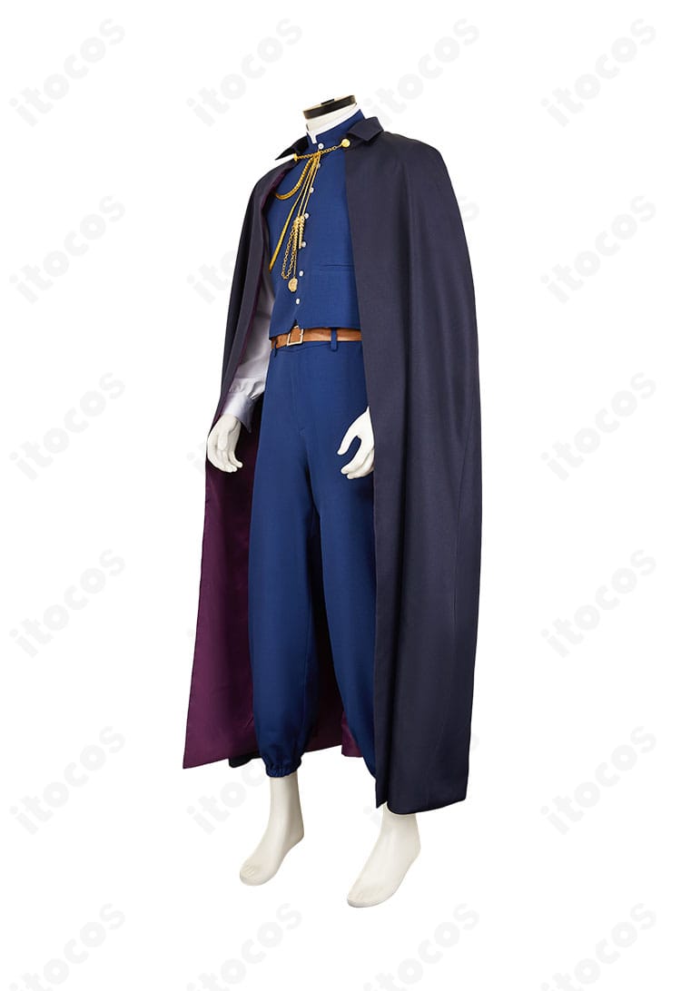 森蘭丸コスプレ衣装の左側面。肩からのマントの流れとベルト位置のバランスが分かる画像