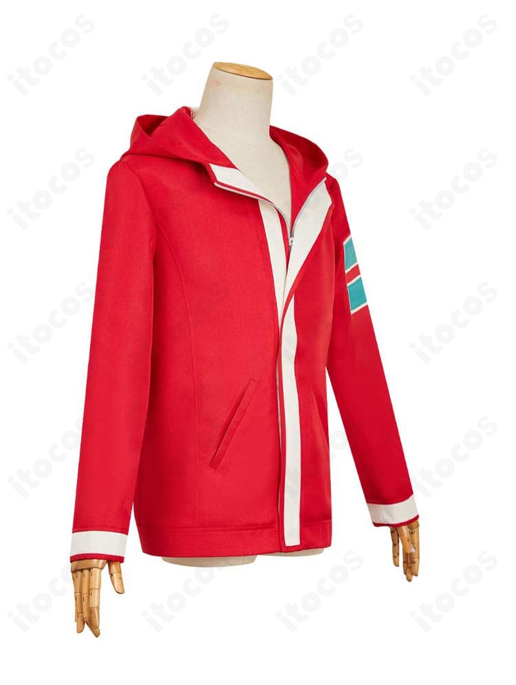 綾瀬桃 コスプレ用コートの右側ディテール。ポケット位置と縫製の仕上がりが分かるアップ