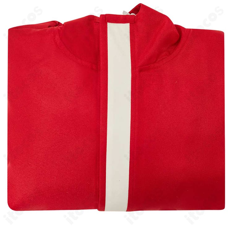 綾瀬桃 コスプレ衣装のセット構成を並べた写真。コート中心の一式イメージ