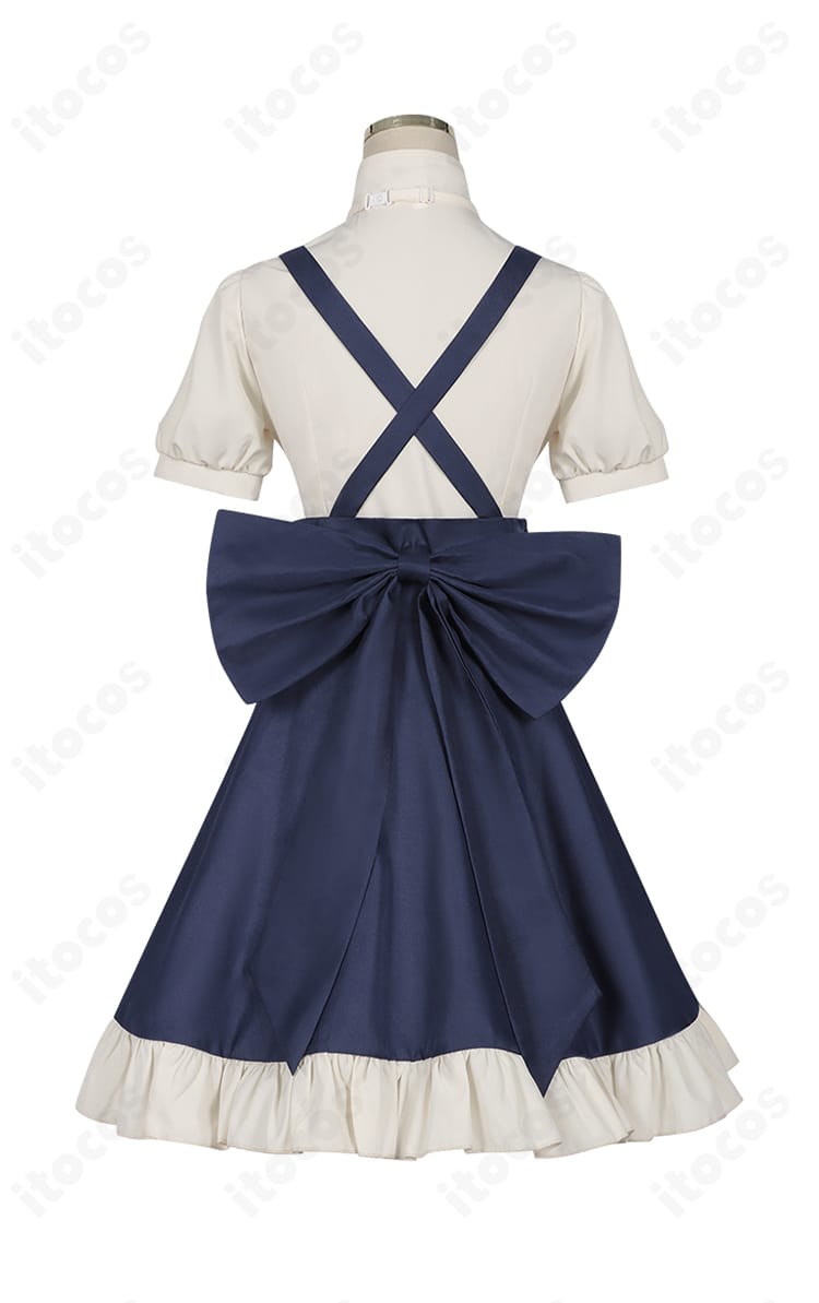 商品背面：背部の大きな蝶結びとスカートラインの美しい後ろ姿ディテール