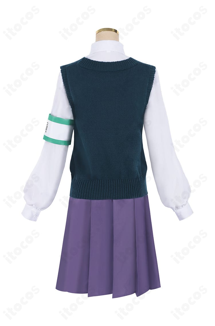 好本静コスプレ衣装の背面。ベストの丈感とスカートの広がり、背面のシルエットを示す。