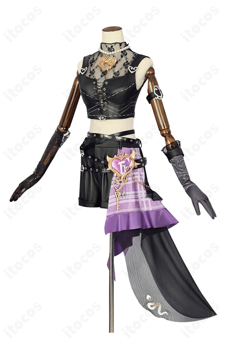 トレイシー・レズニック 鍵芯コスの側面。肩帯や腰回りのラインと装飾バランスを確認できるアングル。