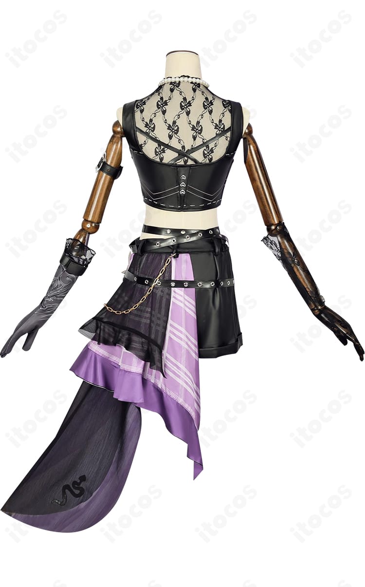 IdentityV 鍵芯コスの背面。背中の意匠とベルト位置、裾デザインの再現を示す画像。