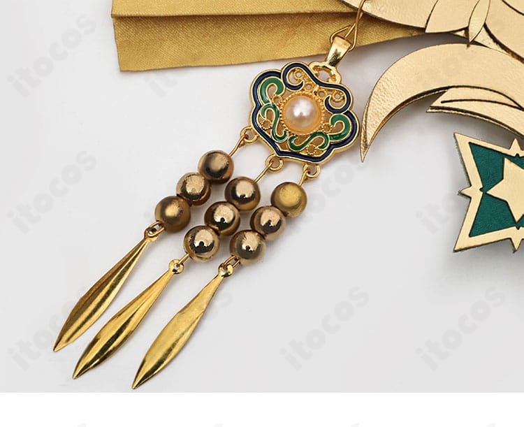 髪飾り装飾ディテール。表面加工や装飾の重なり、繊細な質感を捉えたクローズアップ。