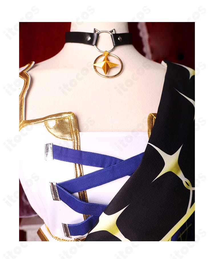 ネックレス装飾のクローズアップ。常闇トワ「Break your ×××」衣装らしい首元アクセの質感と造形を示す詳細写真。