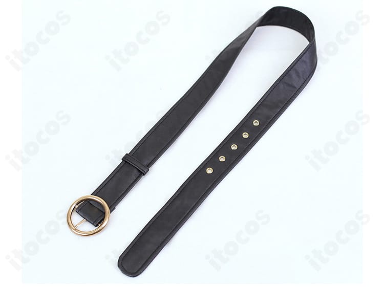 芙羽ここね 私服（春）のウエストベルト部分。ウエストマークでスタイル良く見せるデザイン。