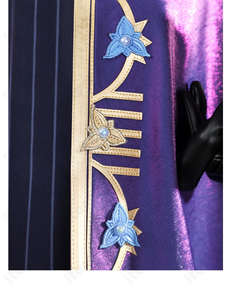 第五人格 空軍（マーサ）菖蒲 コスプレ衣装の門襟ディテール。縁取りとステッチワークをアップで紹介。