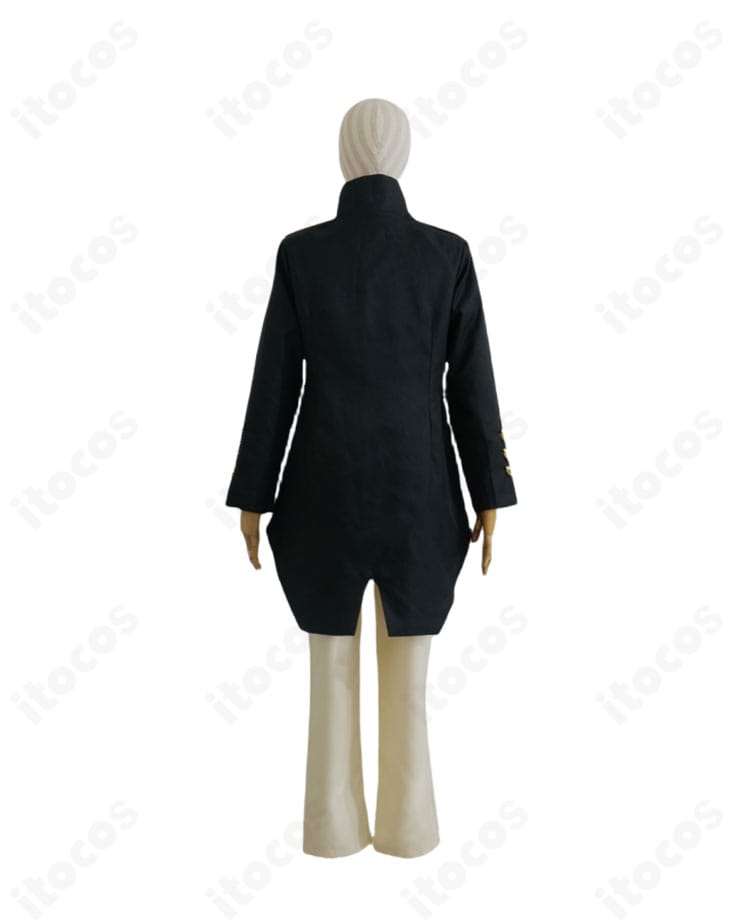 バックディテール：サンチョ衣装の背面ラインと装飾位置