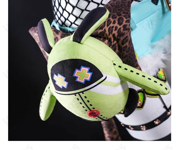 腰飾りのクローズアップ。吊り下げパーツと固定位置がわかるディテール写真。