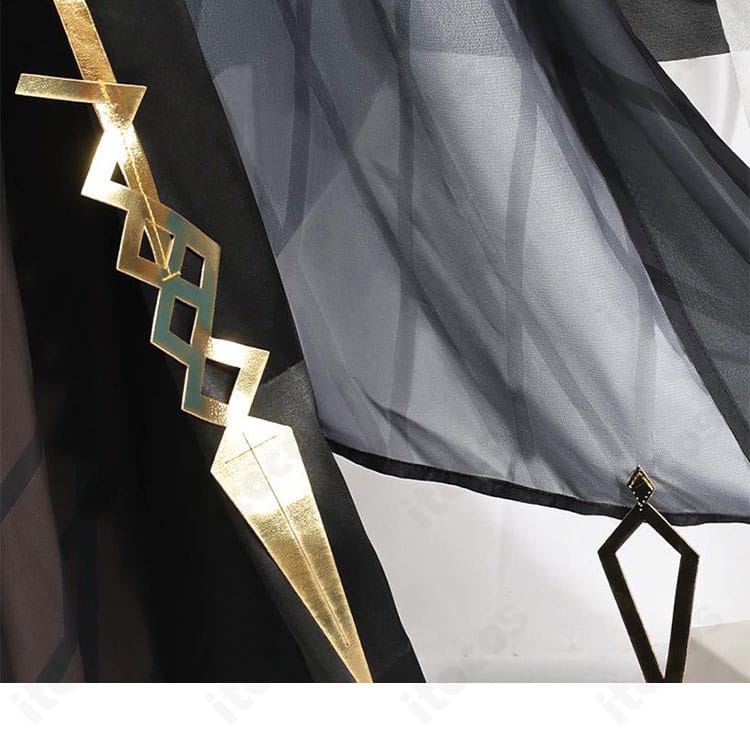 ラケラマリン衣装のスカート装飾詳細。刺繍とフェミニンな意匠を捉えたテクスチャ表現。