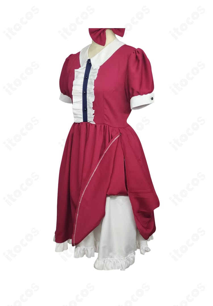 醸田近望 女装衣装の装飾ディテール近接。髪飾りパーツとワンピースの装飾部分を強調したショット。