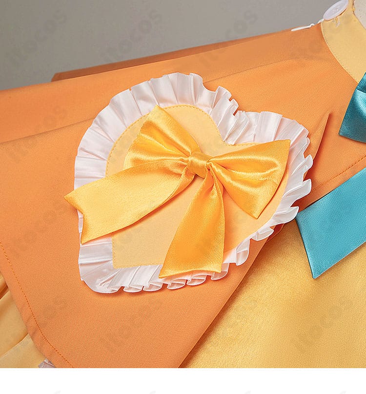 スカート装飾の近接。レイヤー構造と裾ライン、発色の良さが伝わる画像