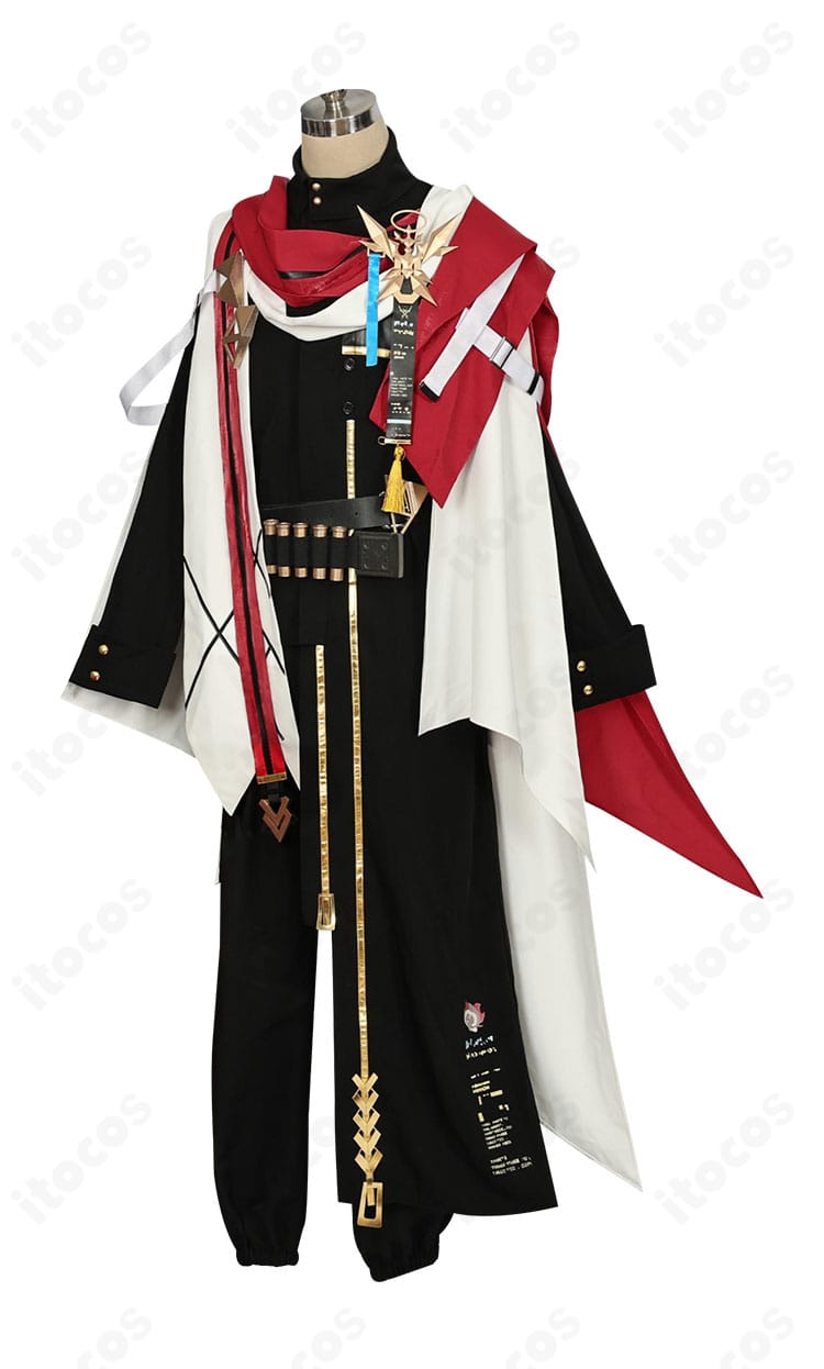 アークナイツ エグゼキューター聖約コスプレの側面画像。肩飾り、ベルト、ウエストポーチの立体的なディテールとライン取りが見える。