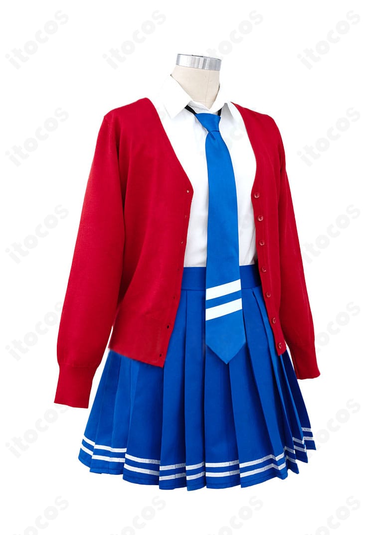 MiSide ミラ コスプレ衣装の右側面。コートの落ち感とプリーツスカートのシルエット、ネクタイ位置のディテール