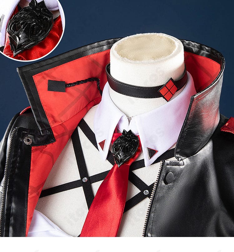 ネクタイと結びの意匠。ラピらしいクールな印象を引き立てる前面アクセントの詳細。