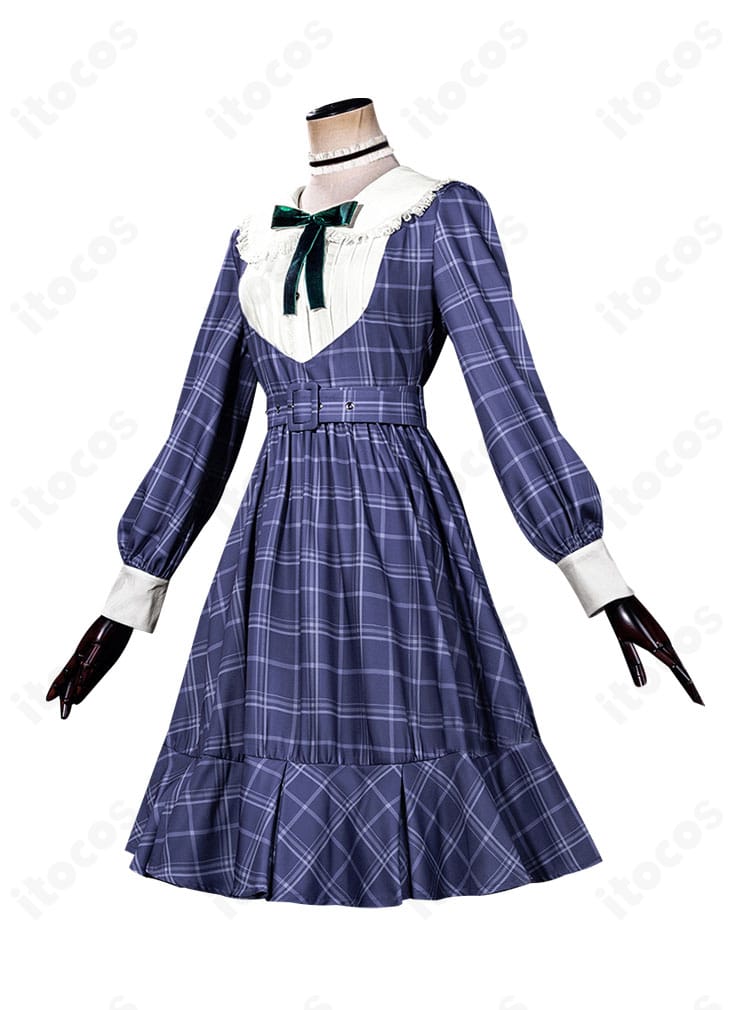 バンドリ Ave Mujica 若葉 睦 コスプレ衣装の横向きディテール。ウエストベルトと裾のライン、動きやすさの確認ショット。