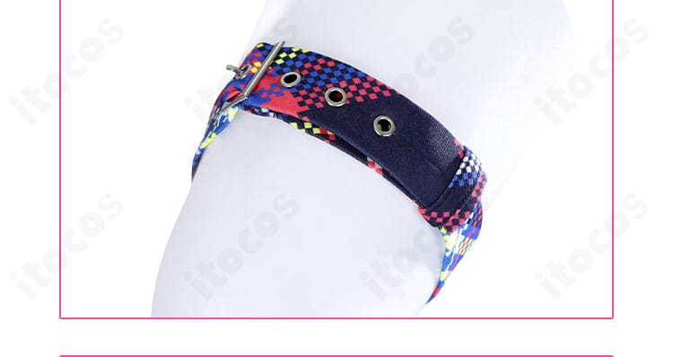 嵐千砂都『Jellyfish』衣装の太もも飾りディテール。脚元のポイントでコーデ全体のバランスを強調。