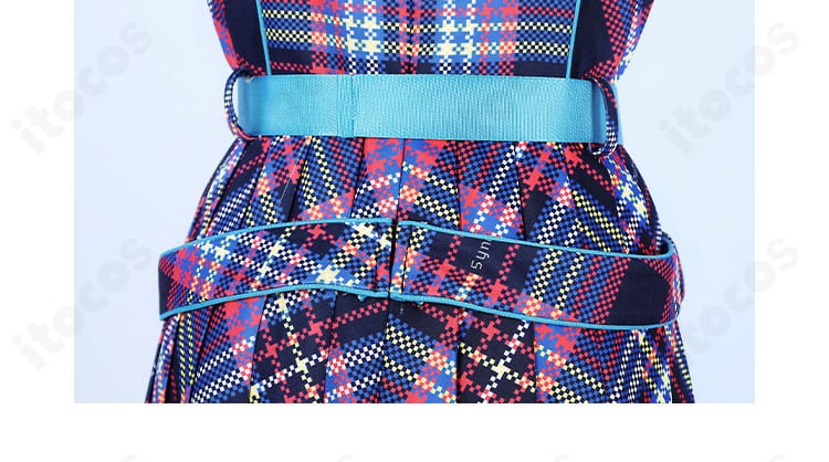 鬼塚冬毬 衣装の腰回り装飾。小物のレイアウトで立体感を追加。