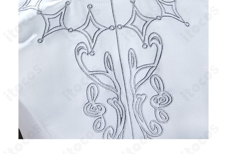 花柄や刺繍装飾が映えるワンピース前面のディテール。質感と模様の再現度が伝わる画像。