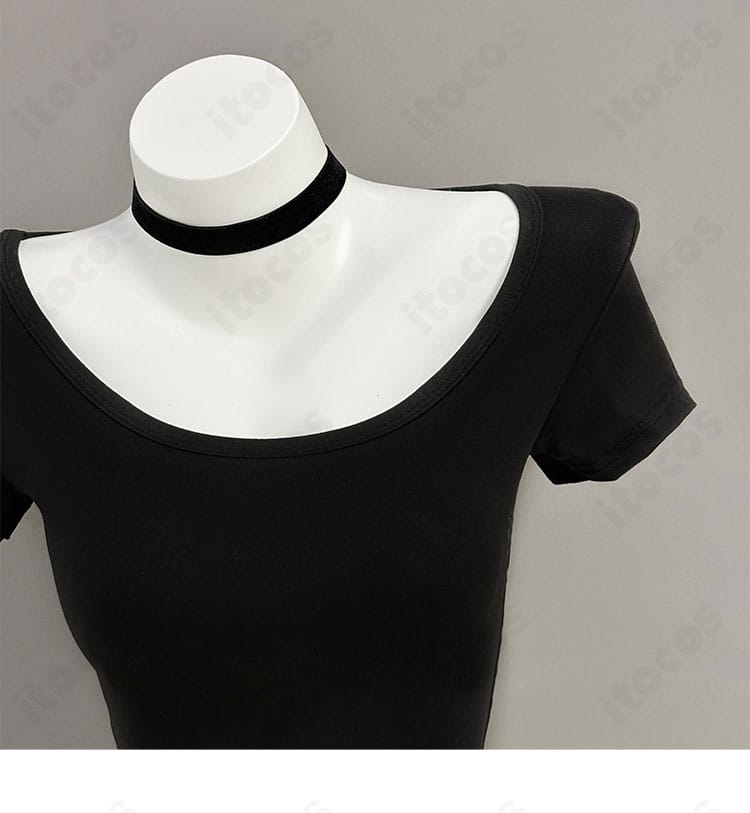 弥海砂衣装の肩・袖ディテール｜アームラインの装飾と形状のクローズアップ