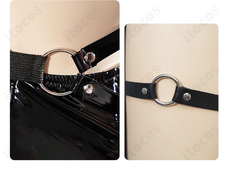 背面の細い帯と脚部装飾にフォーカス。腰下のアクセント配置が分かる画像。