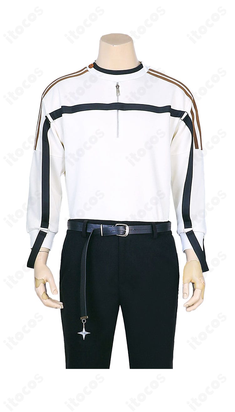 『恋と深空』マヒル「くつろぎ」コスプレ衣装の正面ディテール。シンプルなルックにベルトがアクセント。