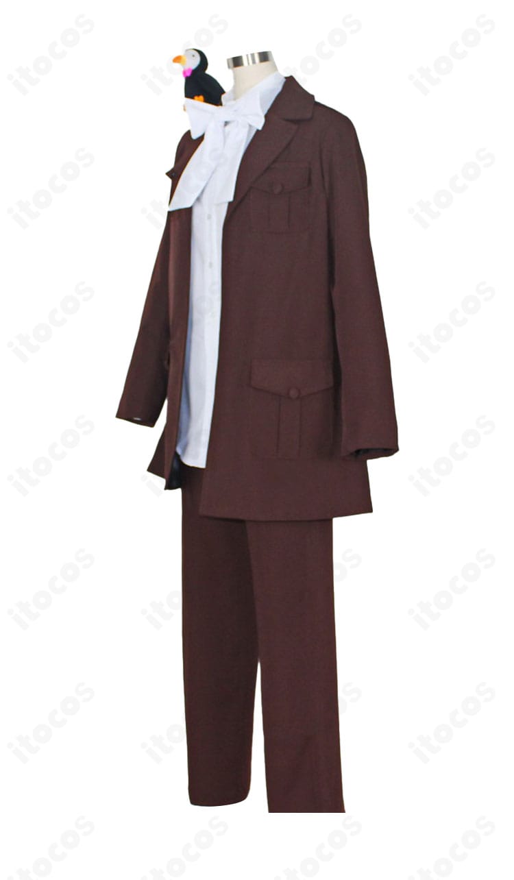 ヘタリア アイスランドのコスプレ衣装左側面。肩線から裾への落ち感や手袋のフィット感が見える画像。