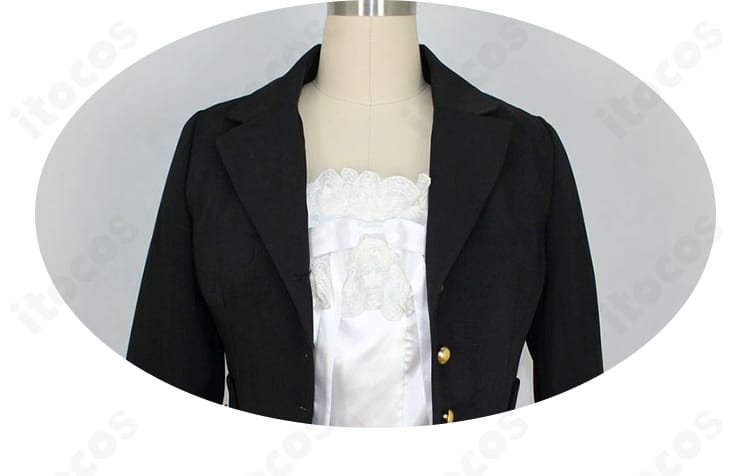 背面の編み上げディテール。締め具合でウエスト調整できる仕様を示した近接カット。